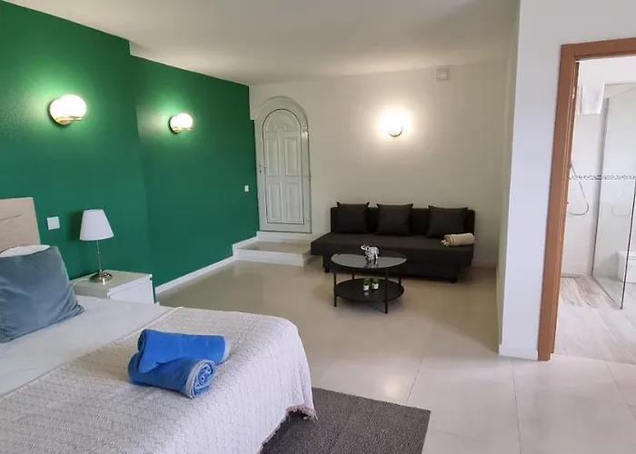 Quinta Nova Relax & - Vale Del Rey B&B 카르보에이루