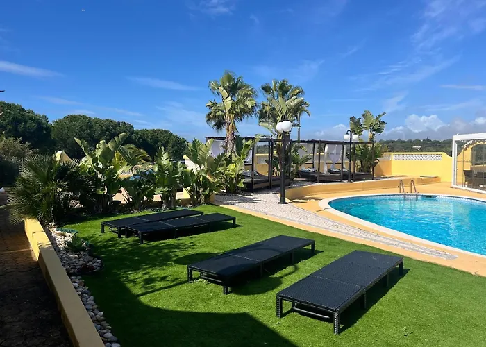 Quinta Nova Relax & - Vale Del Rey 4* 카르보에이루